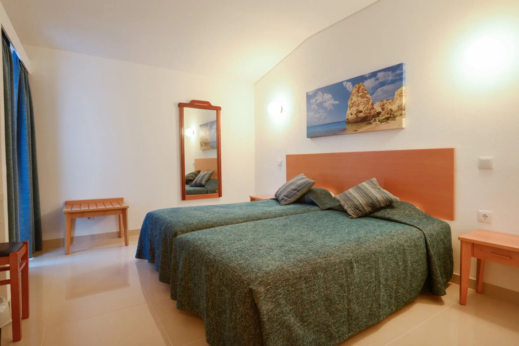 3HB Golden Beach
