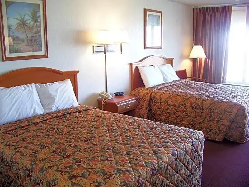 Travelers Inn and Suites