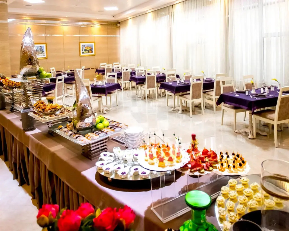 West Shine Hotel