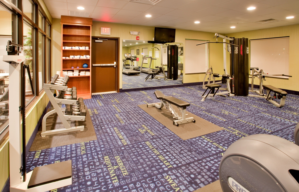 Holiday Inn Express Hotel and Suites Saint Robert by IHG