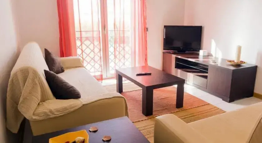 Akisol Albufeira Oura III
