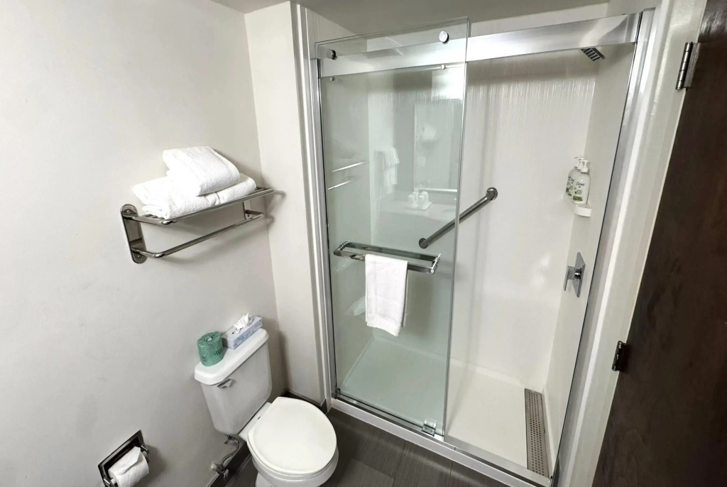 Wingate by Wyndham Raleigh Durham / Airport