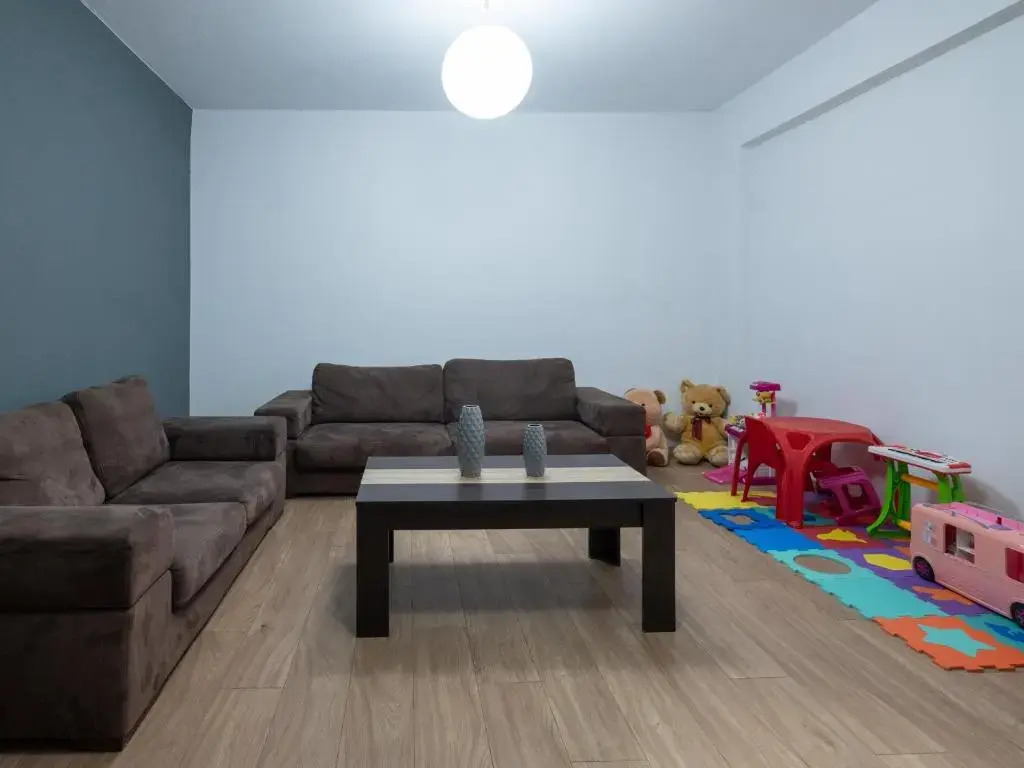 Grey House by Checkin