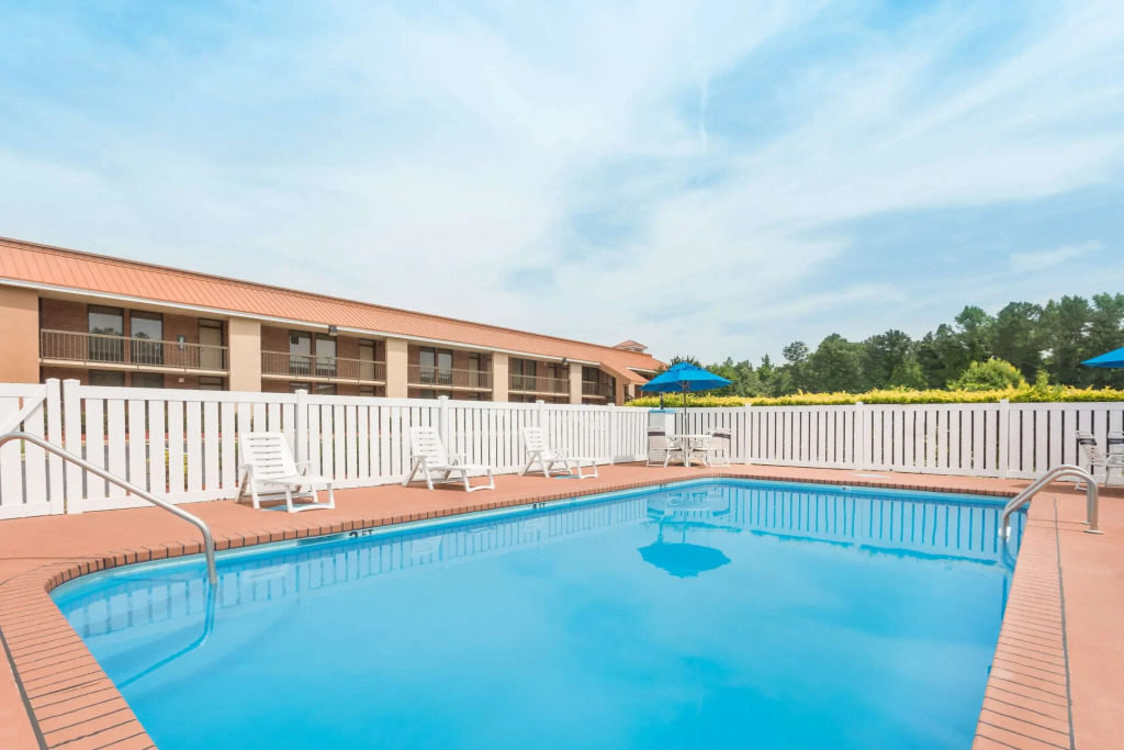 Baymont by Wyndham Rocky Mount I-95