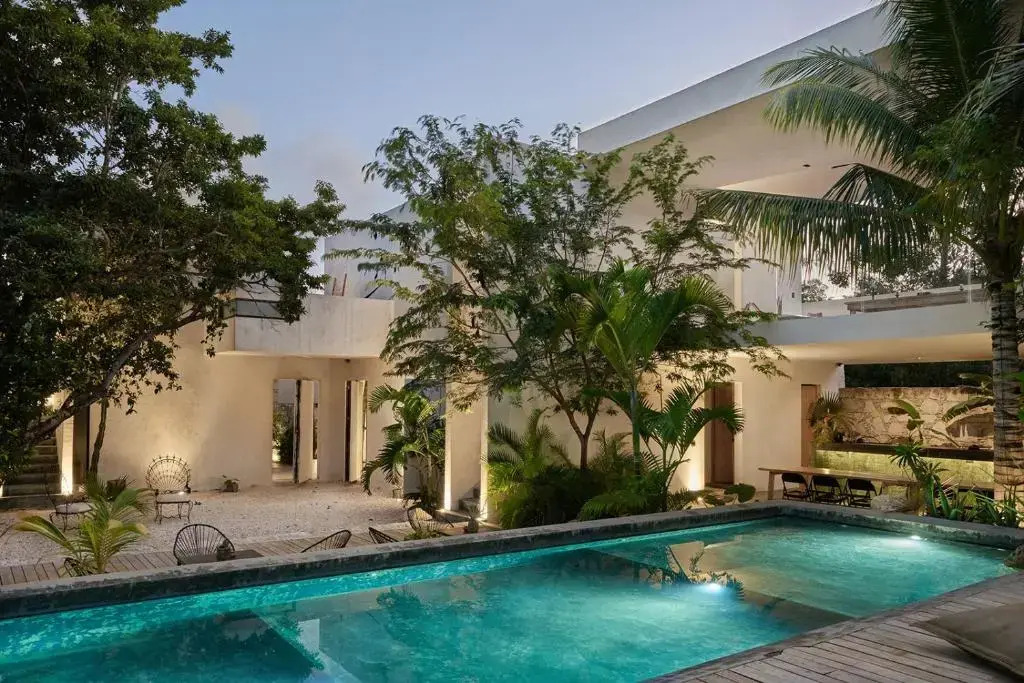 Villa in La Veleta for 16 guests