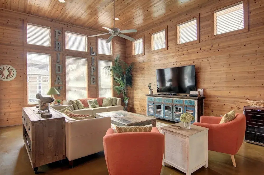 The Friday Life Vw26 5 Bedrooms 4.5 Bathrooms Condo