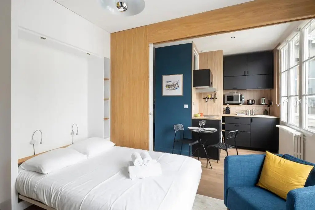 Le Cinq by Cocoonr