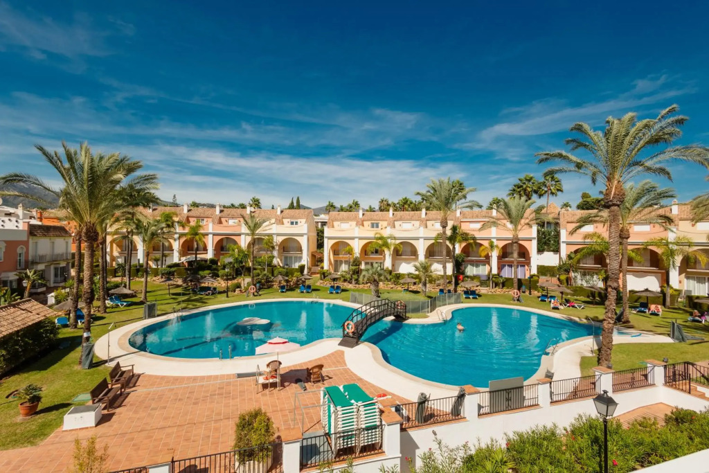 Holiday House next to the beach in Las Dunas, Bahía de Marbella