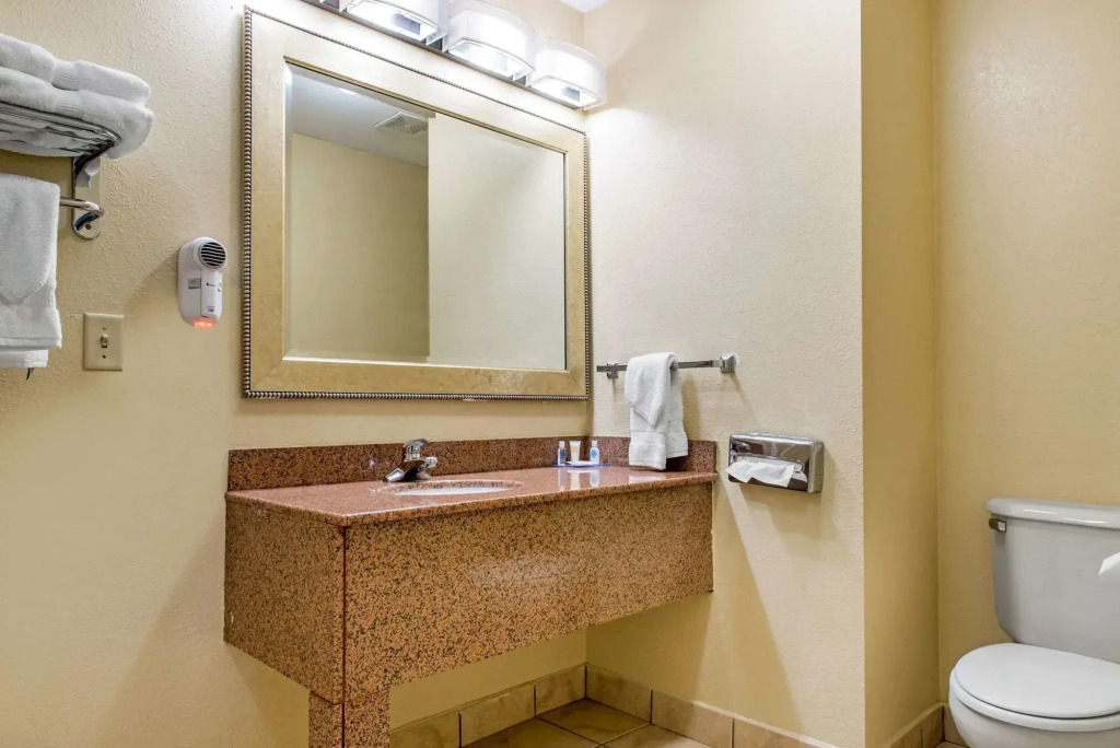 Quality Inn Jacksonville near I-72