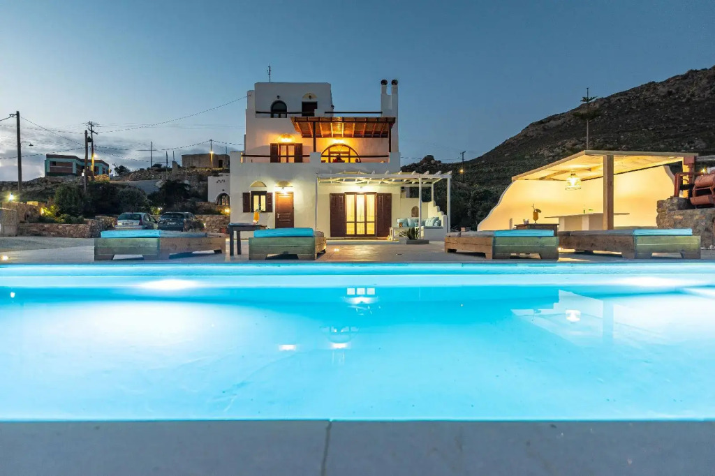 Villa of Roses in Naxos - Private villa with pool