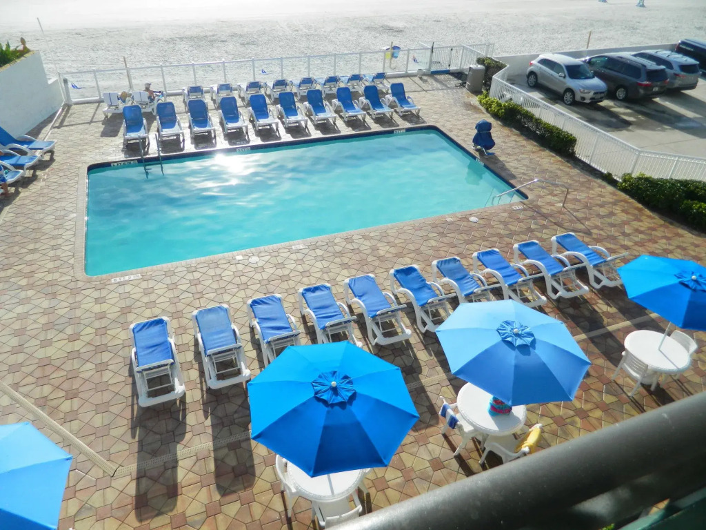 Tropical Winds Resort Hotel