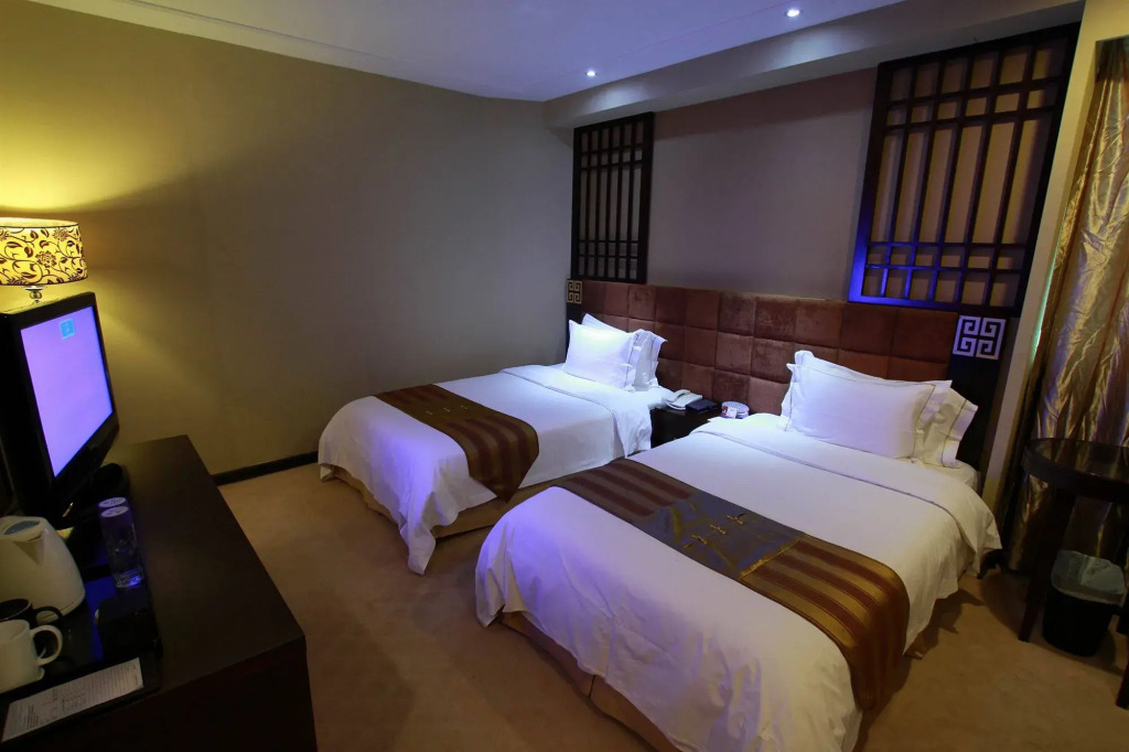 Fortune Hotel