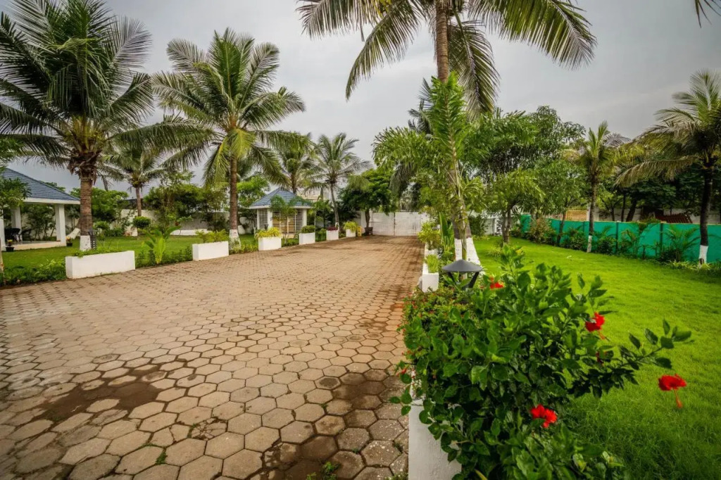 Truliv Villa Cabana