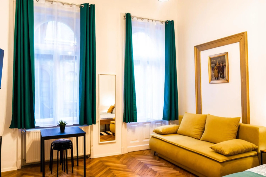Palace Quarter Suite