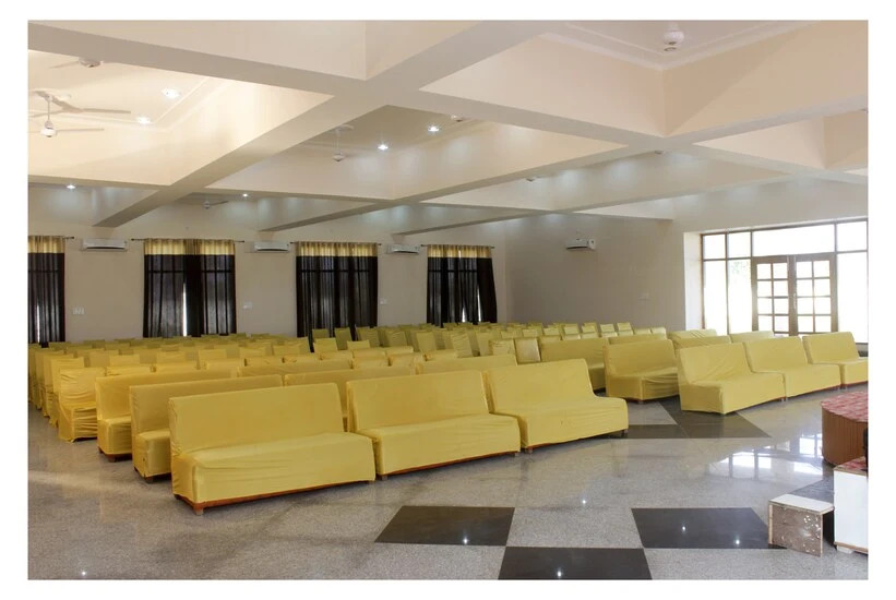 Geetanjali Hotel & Motel