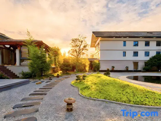 Ningbo Jianjie Meditation House (Fenghua Xikou Scenic Spot Buddhist Academy Store)