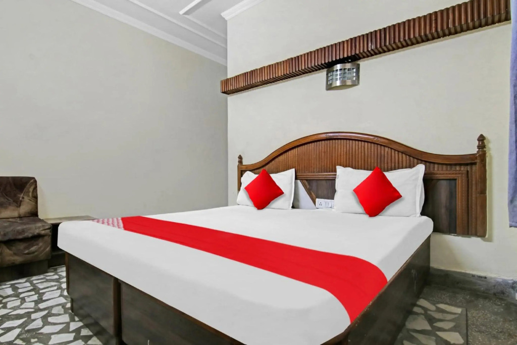 Flagship 70147 Hotel Br International