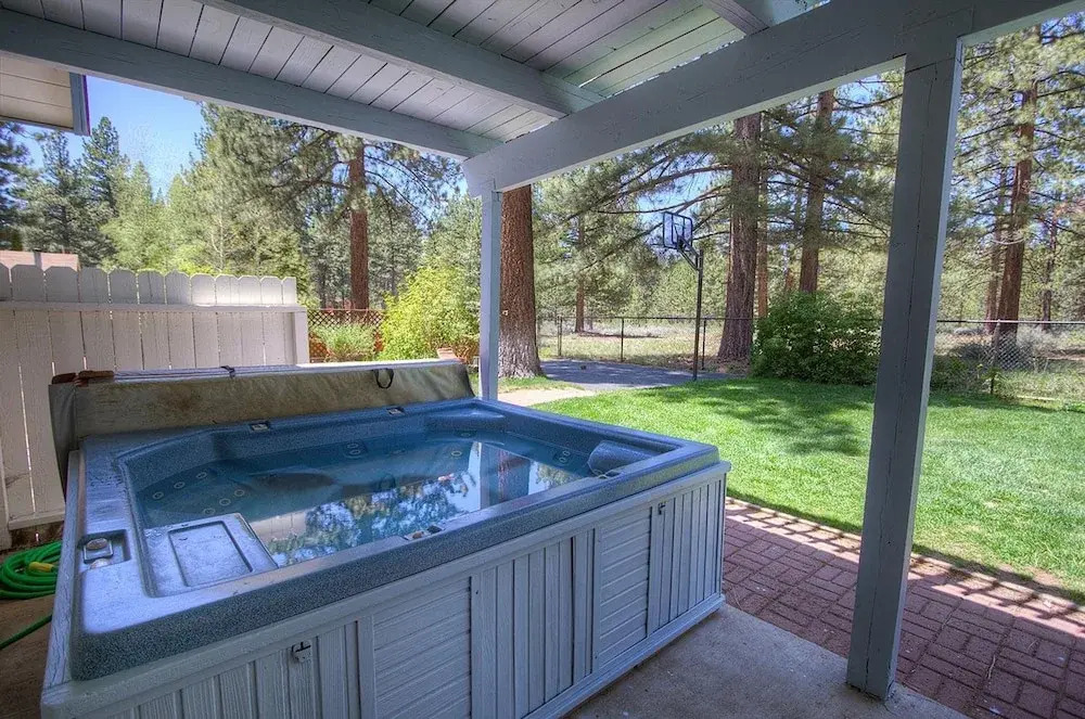 Ponderosa Palace by Lake Tahoe Accommodations