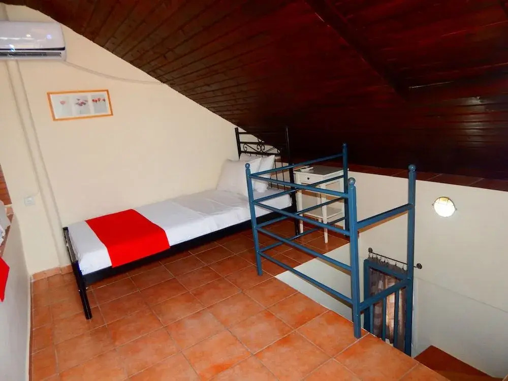 Kripis House