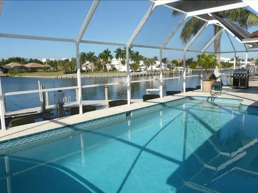 316 Edgewater Court
