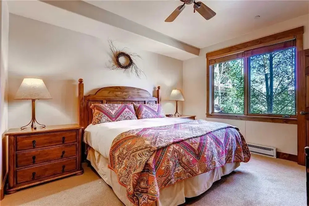 Tl2212 Stunning Condo with Private Balcony Overlooking the Pool
