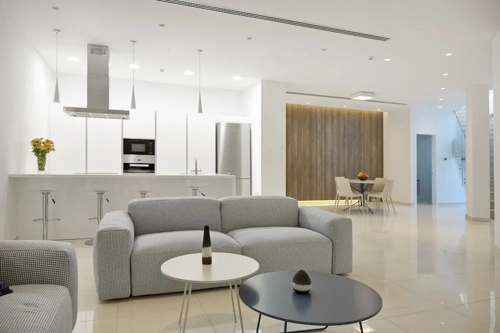 Beachfront Luxury Villa Glory