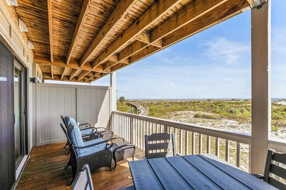 Oceanfront St Helena Island Condo w/ Beach Access!
