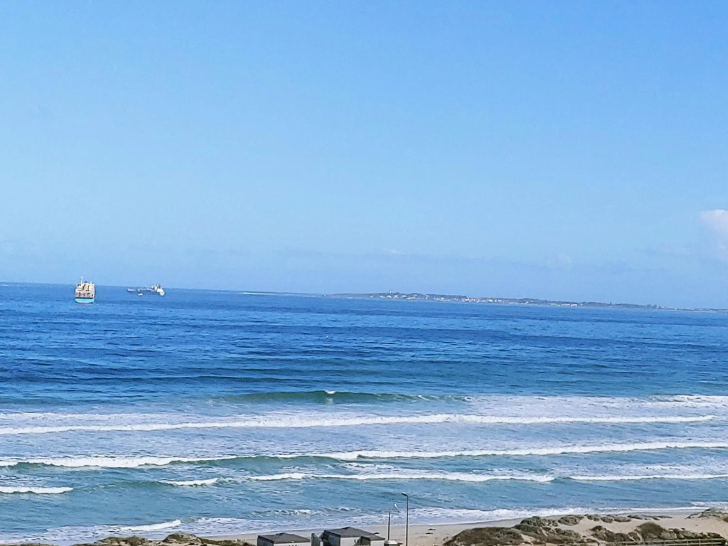 Oceanview Apartment -- Stunning view of Table Mountain & Atlantic Ocean