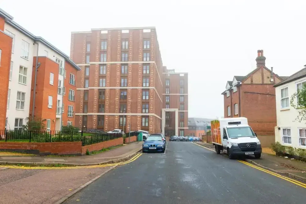 St Albans Train Stati-high Street-business-leisure