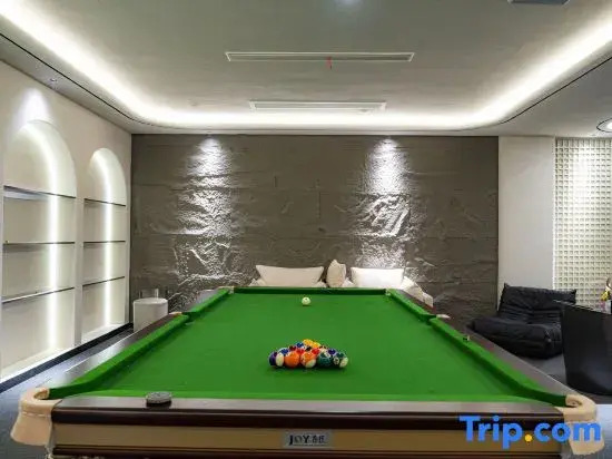 Three Kingdoms E-sports Smart Hotel (Shangqiu Zhecheng Chunshui Road Branch)