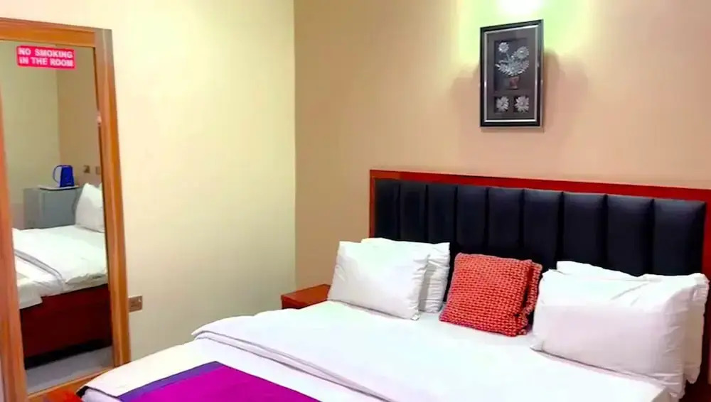 Prismar International Hotel