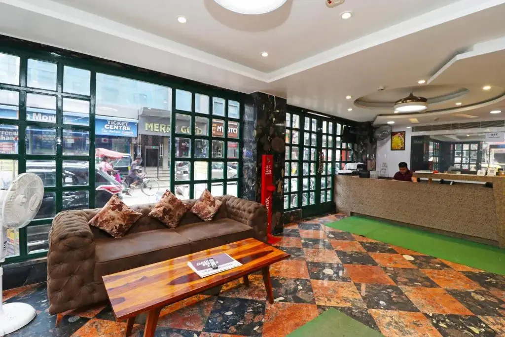 Hotel De Cruise - New Delhi Railway Station