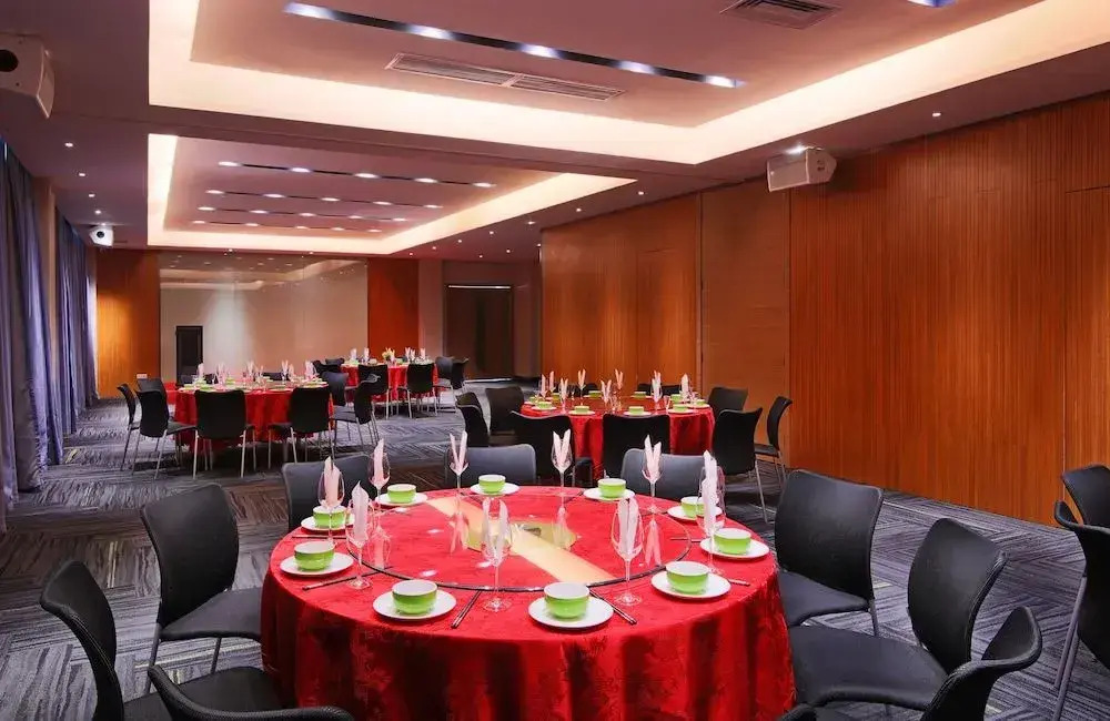 New Beacon Airport International Hotel