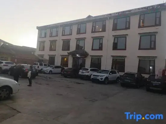 Yuanmeng Hotel (Hongyuan Yinzhu Square)
