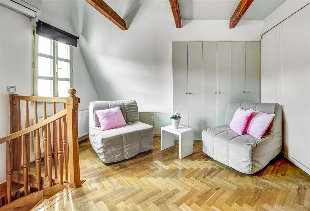 Kozna Suites