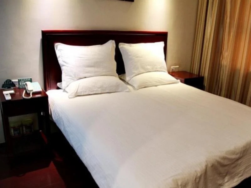 Отель GreenTree Inn Urumqi Qiming Yuan Business Branch