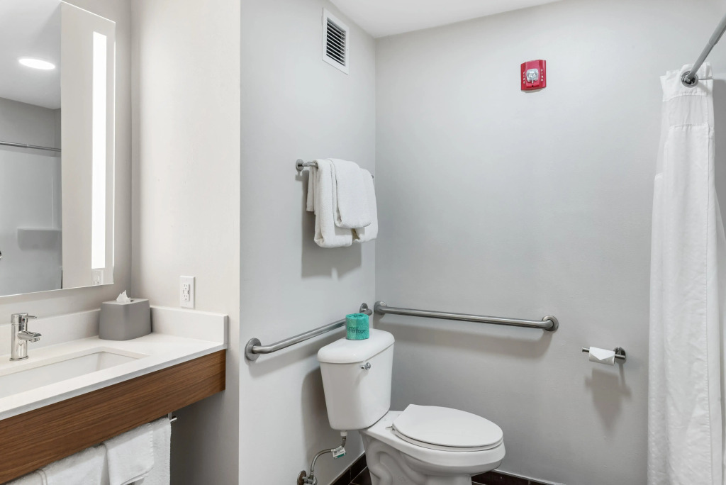 Holiday Inn Express & Suites Maumelle by IHG