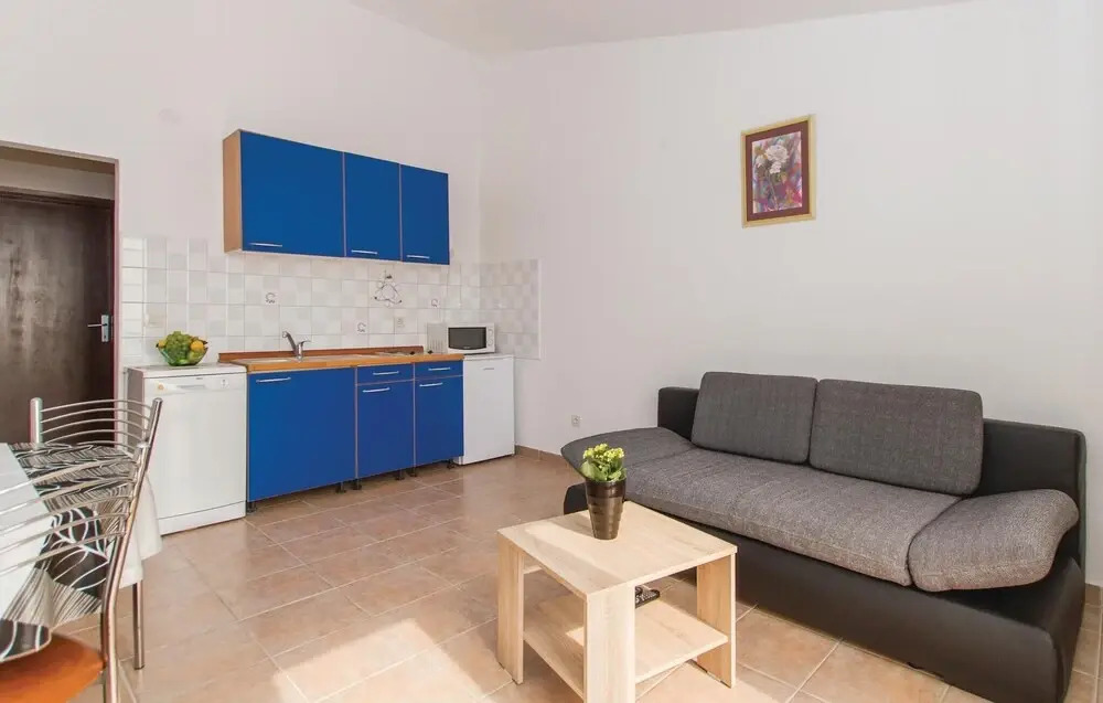 3 Bedroom Cozy Home In Rabac
