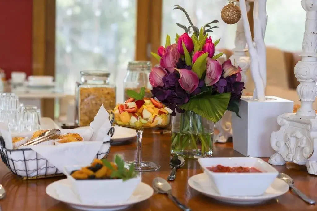 Thistle Hill Guesthouse - walk to many wineries and restaurants