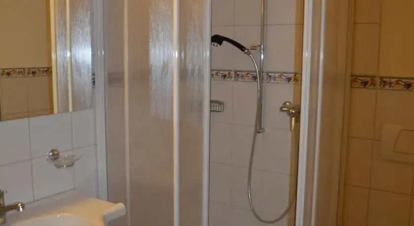 Apartment Kiwi links 3.5 - GriwaRent AG