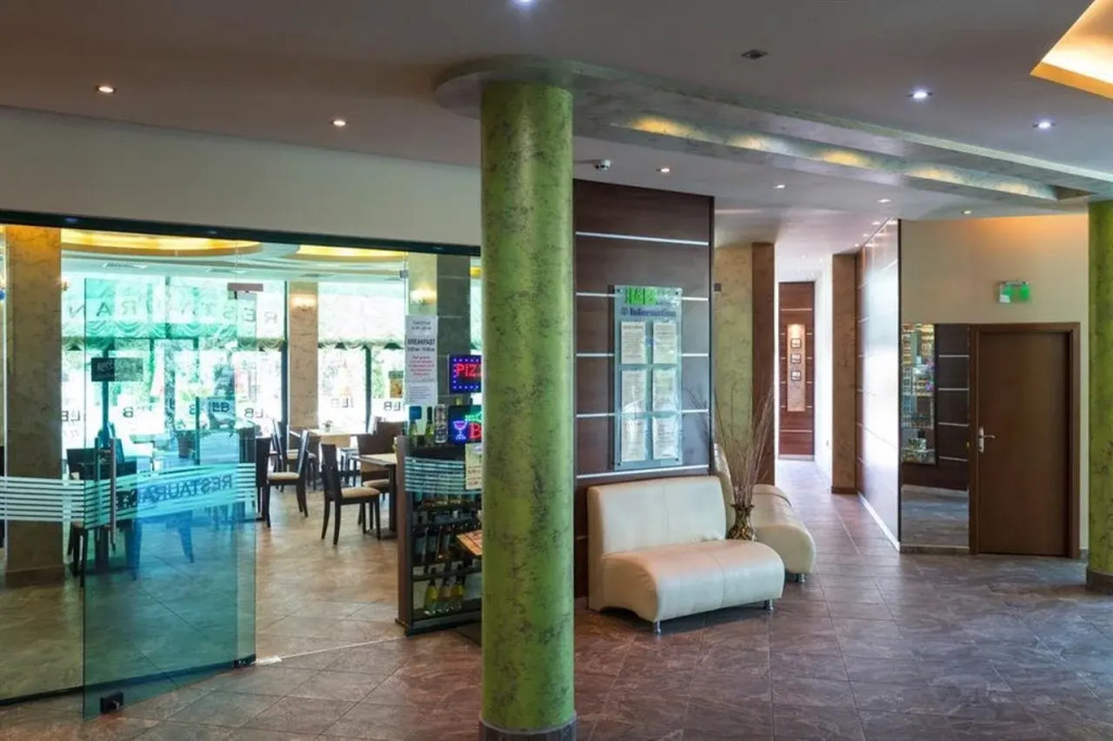 Hotel L&B- Free parking