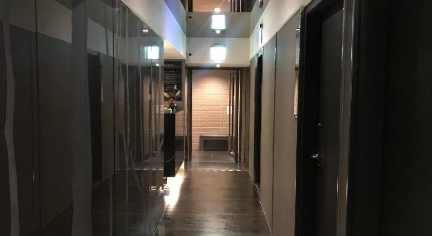 Open Room Hotel
