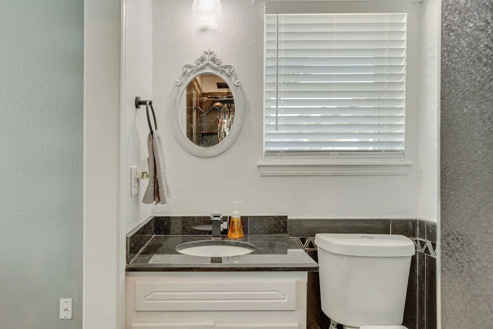 Edmond Home Near Colleges, Lakes, & Shopping!