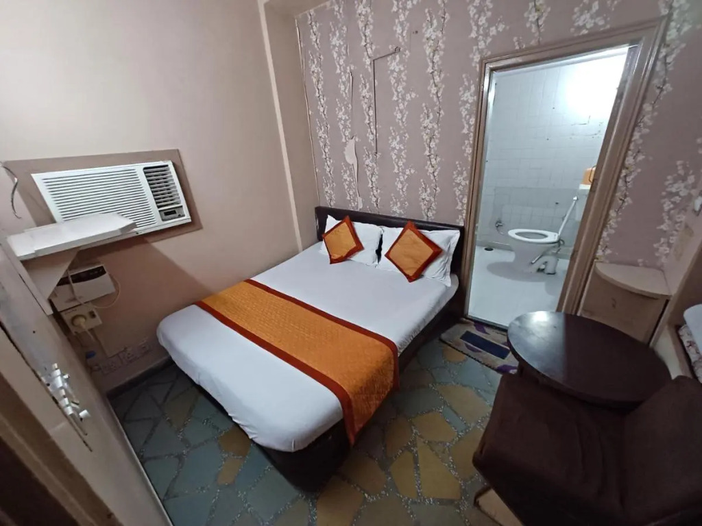 Kailash Hotel