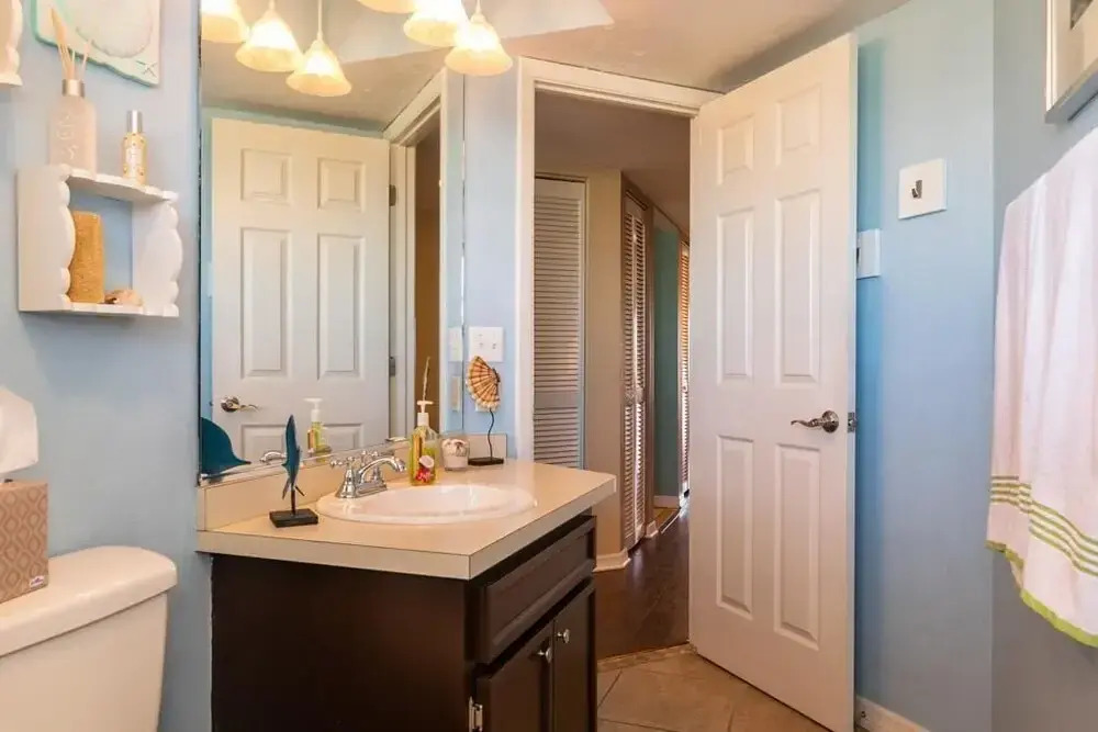 Bridgeport Condo 209