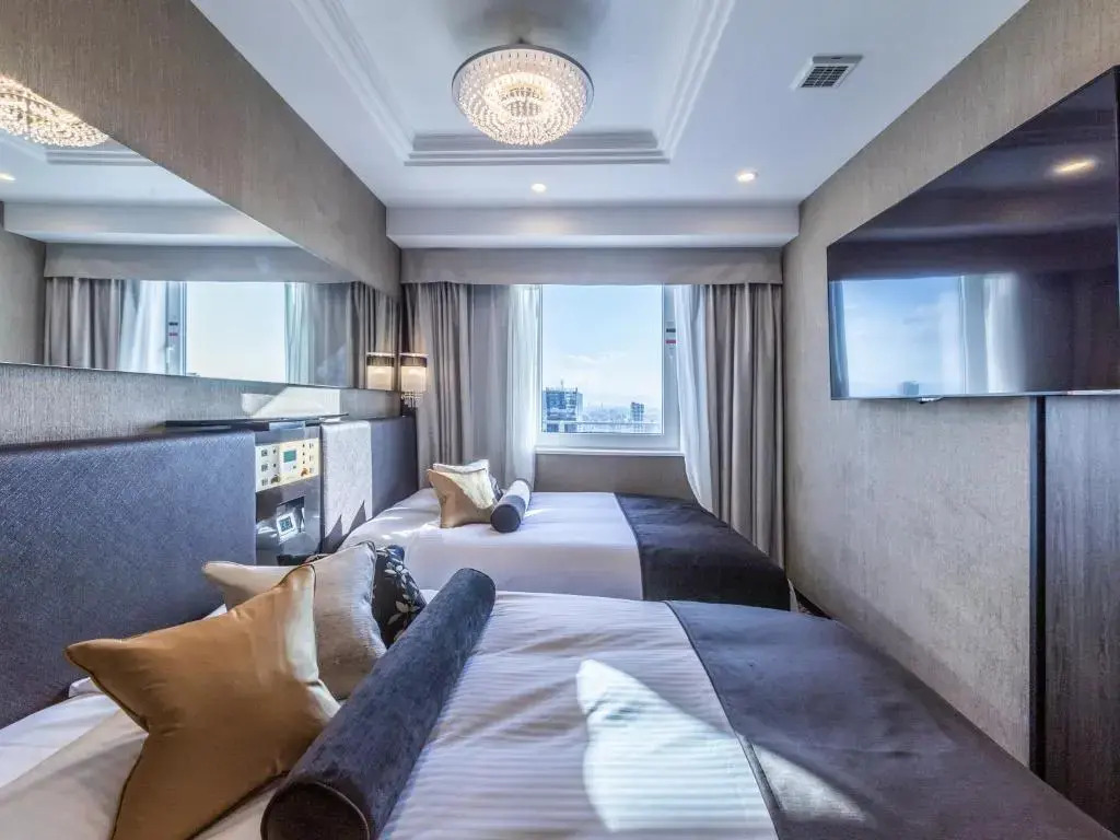 APA Hotel & Resort Midosuji Hommachi Ekimae Tower