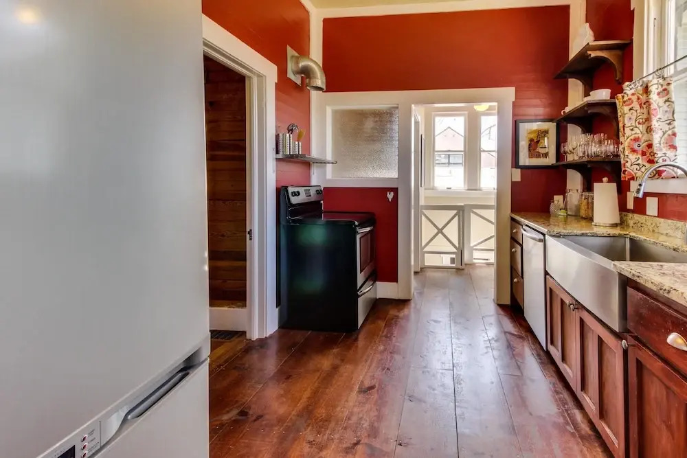Cozy Retreat in Fredericksburg - Two Homes Perfect for Large Groups