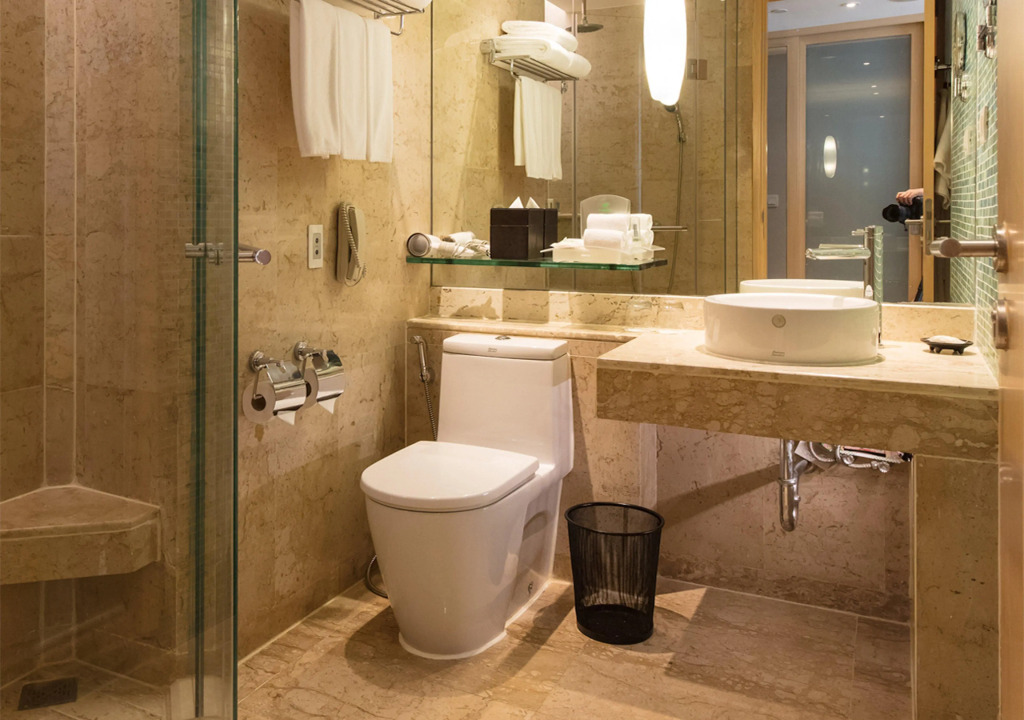 Holiday Inn Bangkok by IHG