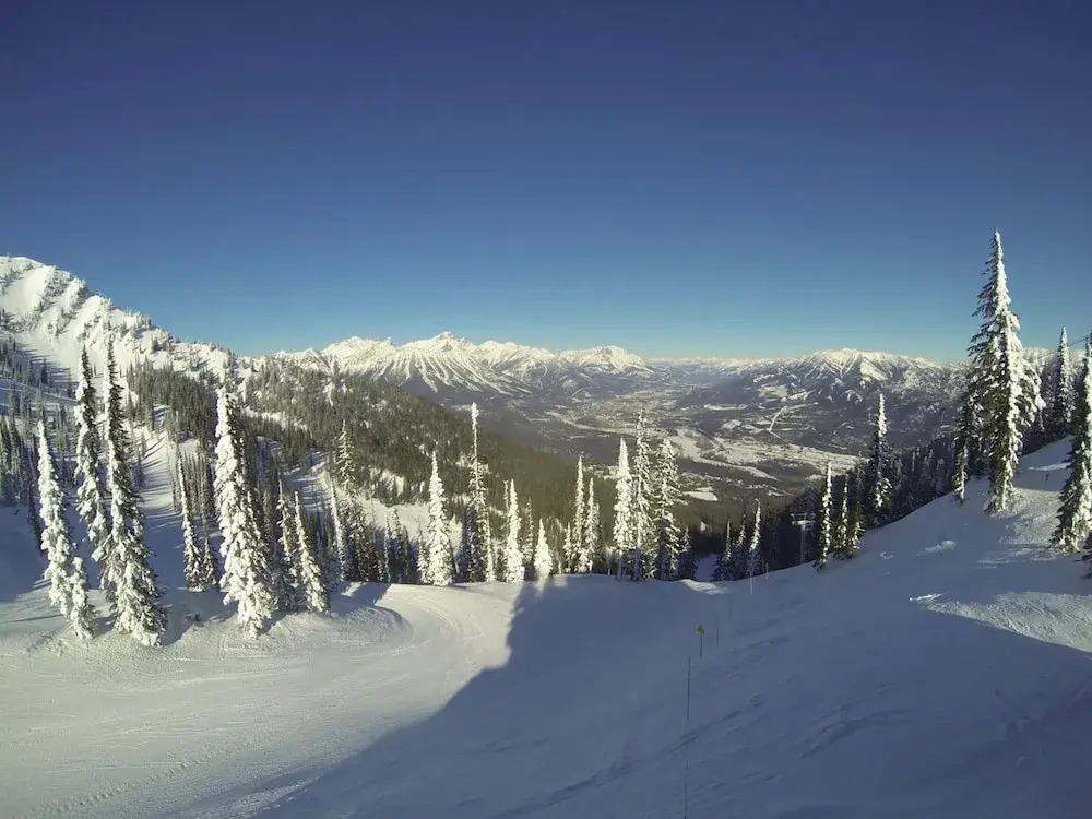 Fernie Slopeside Lodge
