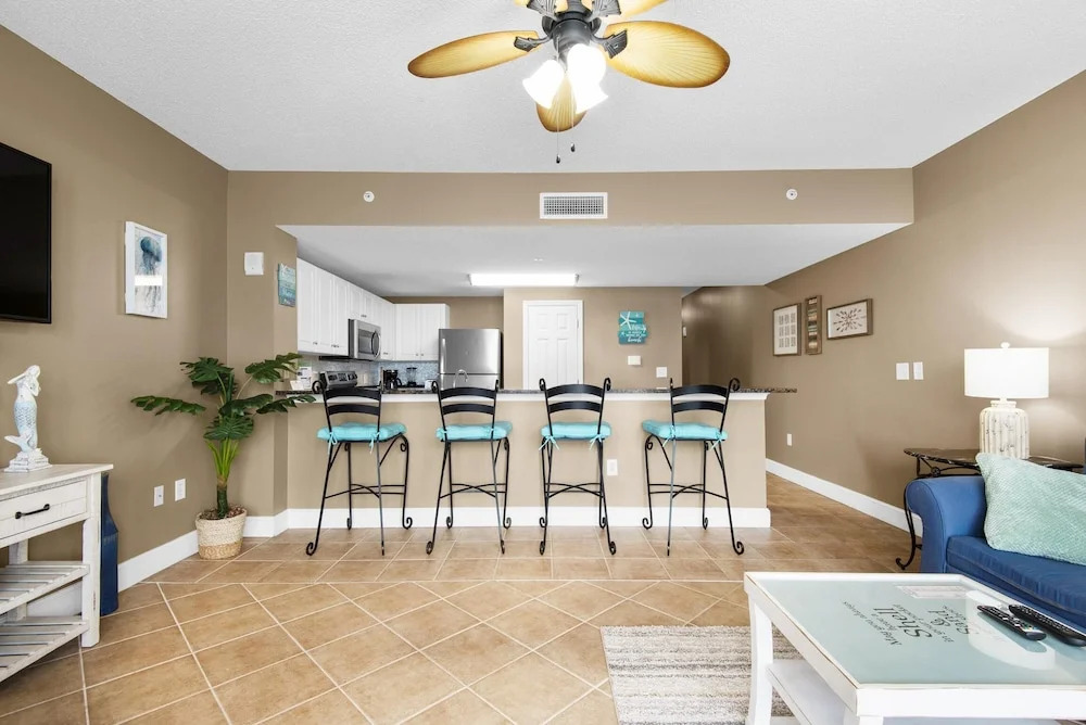 Majestic Beach Towers 1-1313